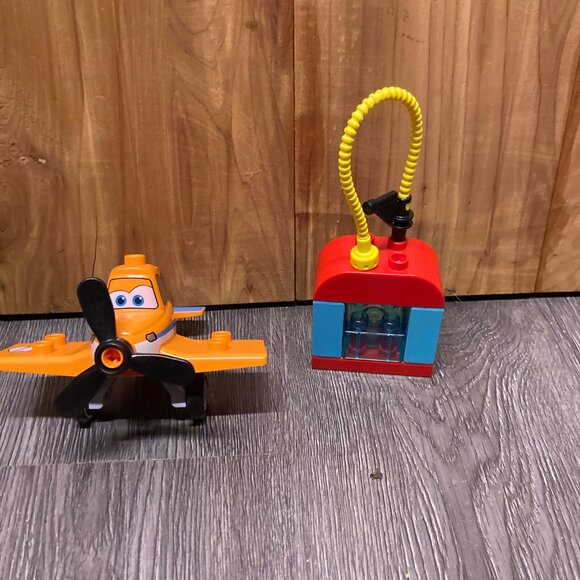 Duplo 10538 Fire and Rescue Team – Disney Planes – Preowned Restored Set - Picture 4 of 6